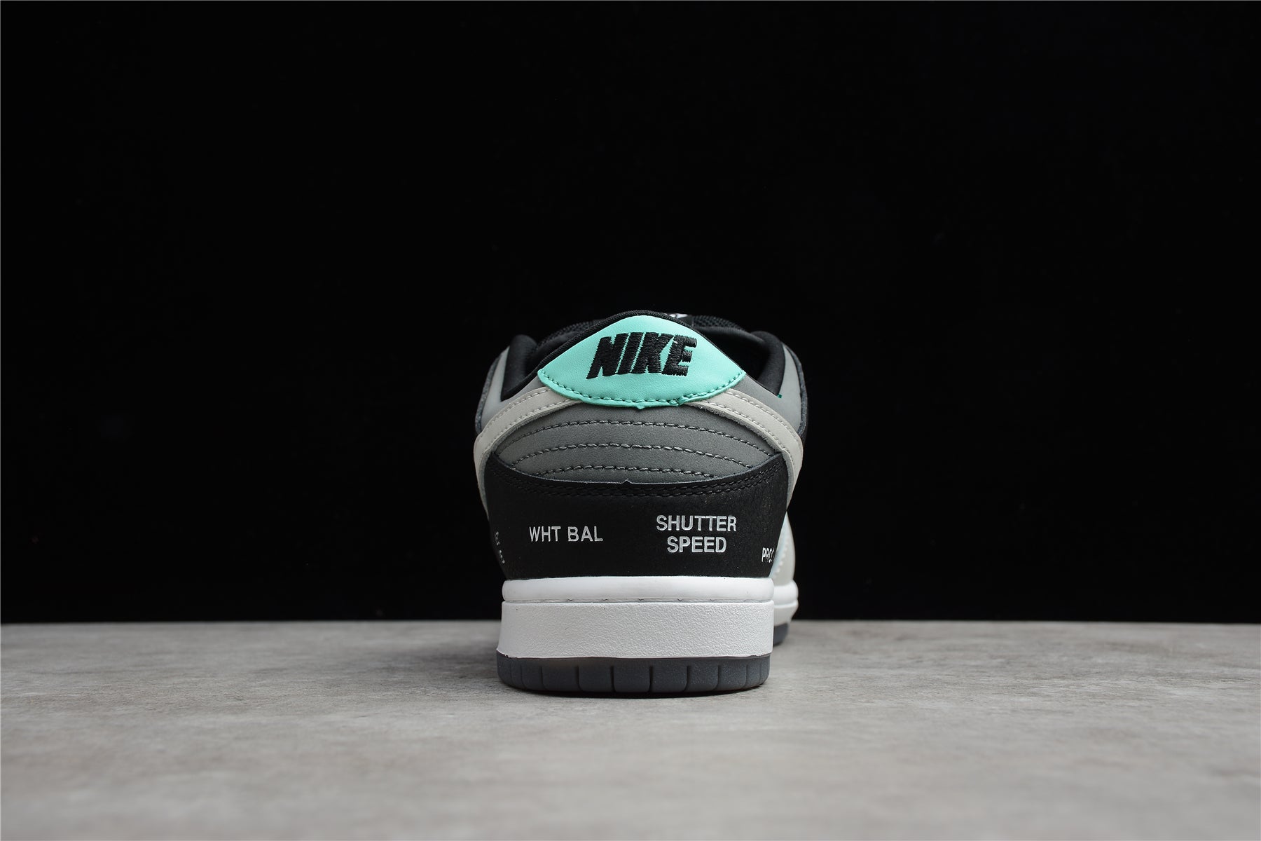 Nike Dunk SB VX1000